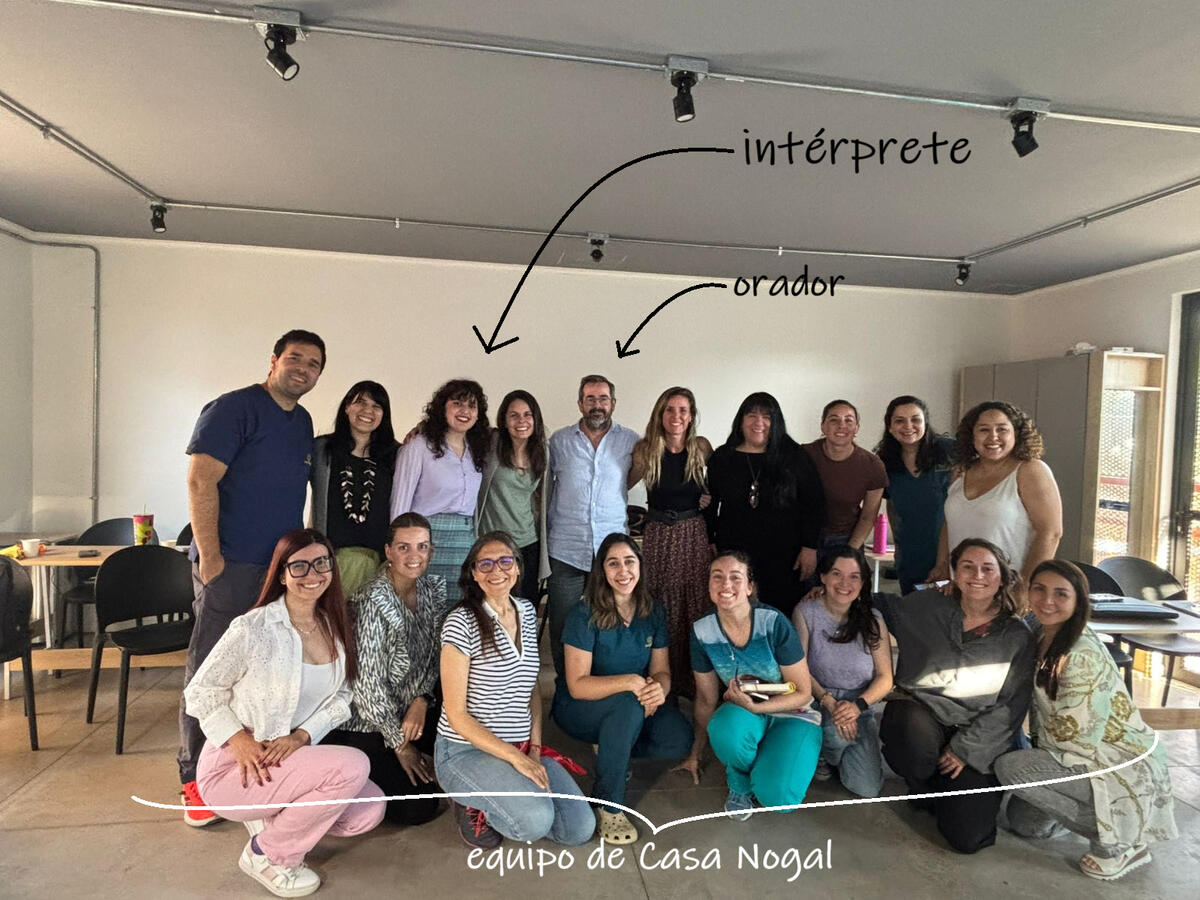 Untitled Equipo de Casa Nogal con la interprete Eloisa Ojeda